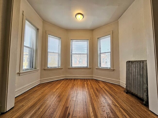 709 W Cornelia Ave in Chicago, IL - Building Photo - Building Photo