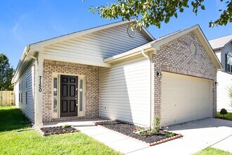 7150 Parklake Pl in Indianapolis, IN - Building Photo - Building Photo