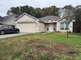 8125 Sunnyhill St in Houston, TX - Building Photo