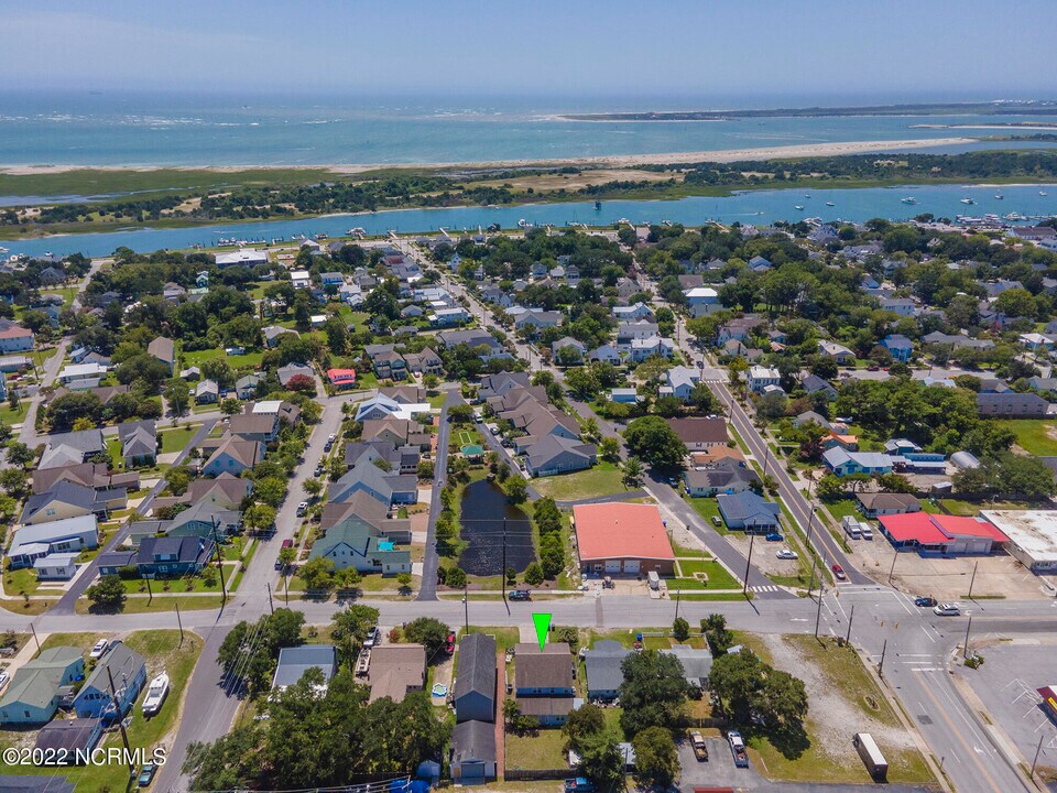 907 Cedar St in Beaufort, NC - Building Photo