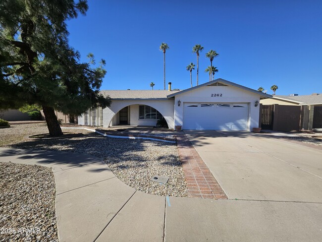 2262 S Las Flores in Mesa, AZ - Building Photo - Building Photo