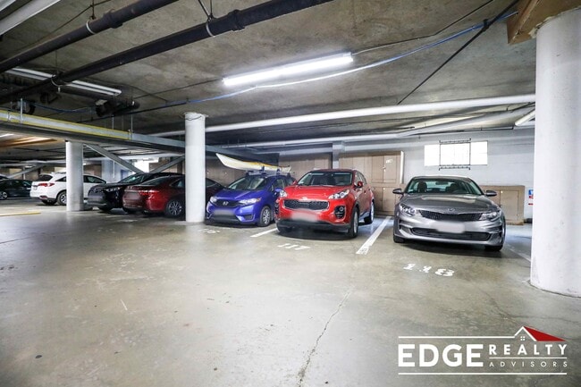 131 Coolidge Ave, Unit 522 in Watertown, MA - Foto de edificio - Building Photo