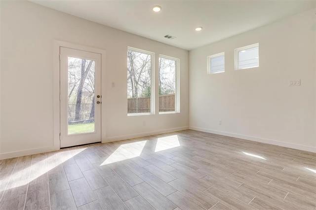 4524 Hogan's Alley Dr in Arlington, TX - Building Photo - Building Photo