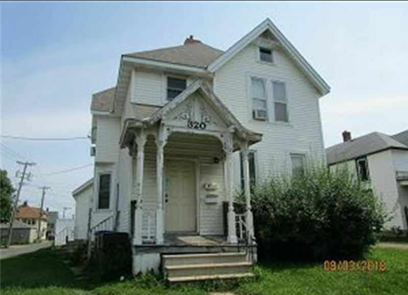 320 E Hickory St, Unit 1 in Mankato, MN - Building Photo