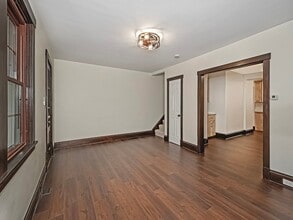 5519 Howe St, Unit 101 in Pittsburgh, PA - Building Photo - Building Photo