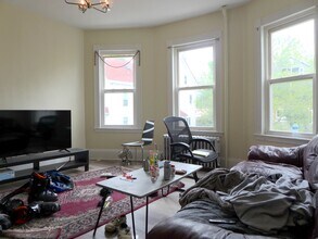 38 Cherokee St, Unit 2 in Boston, MA - Building Photo - Building Photo