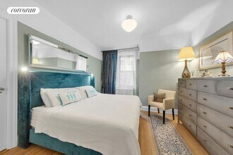 325 Riverside Dr in New York, NY - Building Photo - Building Photo