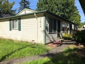 1414 Iron St in Bellingham, WA - Building Photo