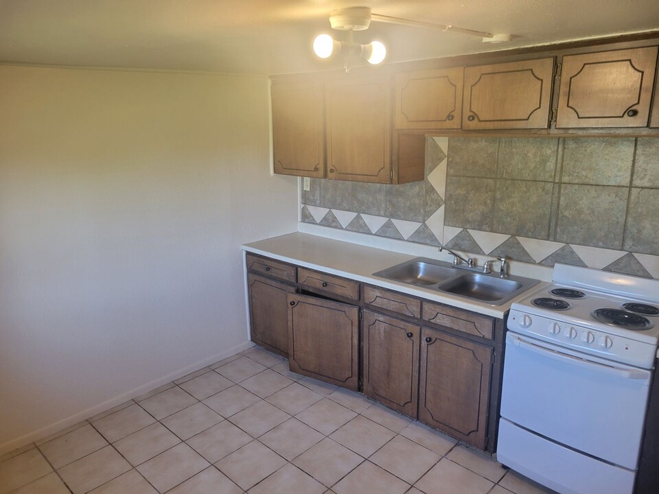 2417 Pecan Dr-Unit -B in Alamogordo, NM - Building Photo