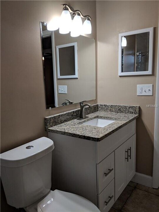 213 W Cleveland St in Apopka, FL - Building Photo