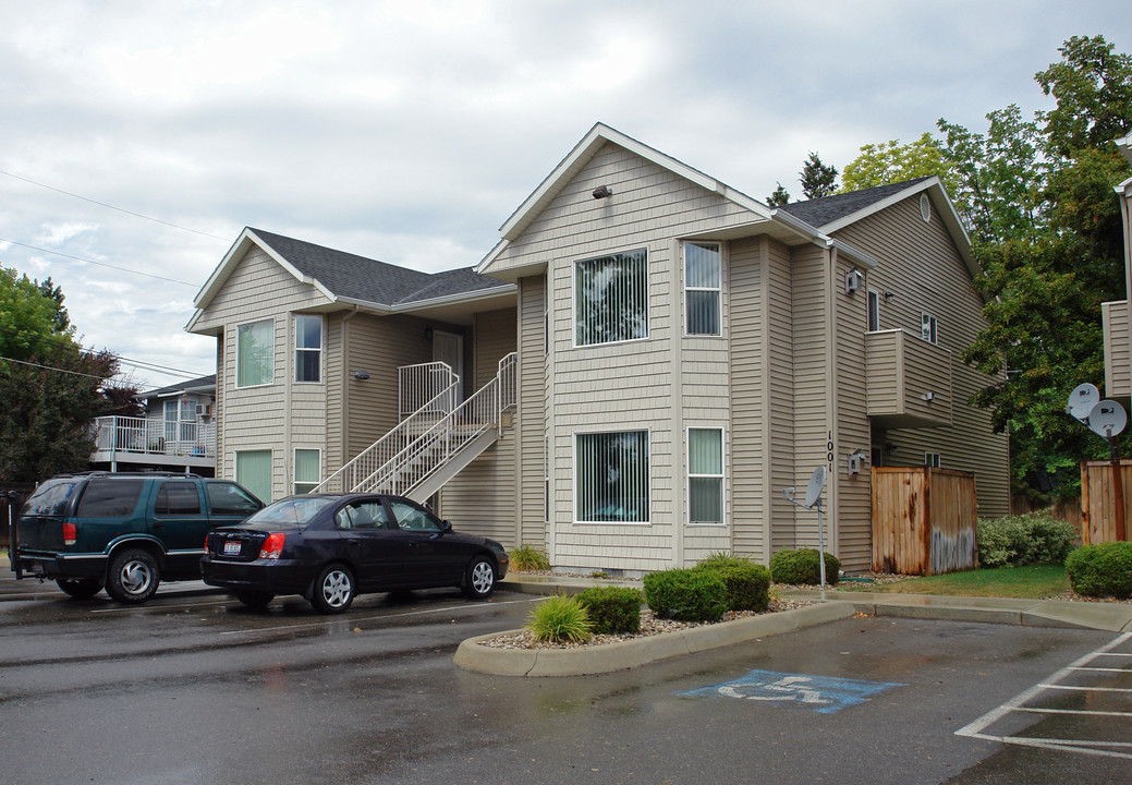 Parkway Apartments in Boise, ID - Building Photo