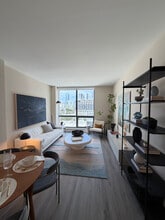 83 NW 26th St, Unit A3 in Miami, FL - Foto de edificio - Building Photo