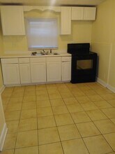 3320 Collins St in Rockford, IL - Building Photo - Building Photo