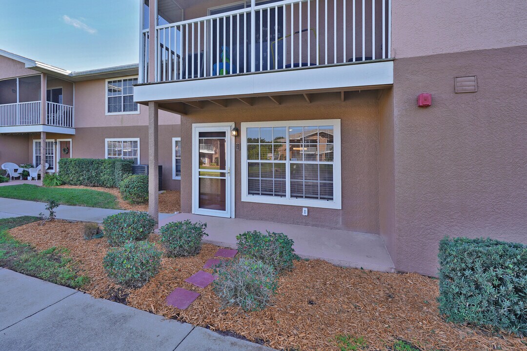 1880 Long Iron Dr in Melbourne, FL - Building Photo