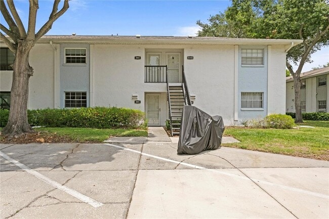 property at 4506 S Oak Dr