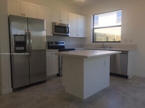11339 SW 250th Terrace in Princeton, FL - Building Photo - Building Photo