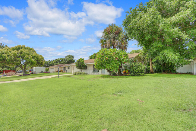 9627 Althea Way in Palm Beach Gardens, FL - Foto de edificio - Building Photo