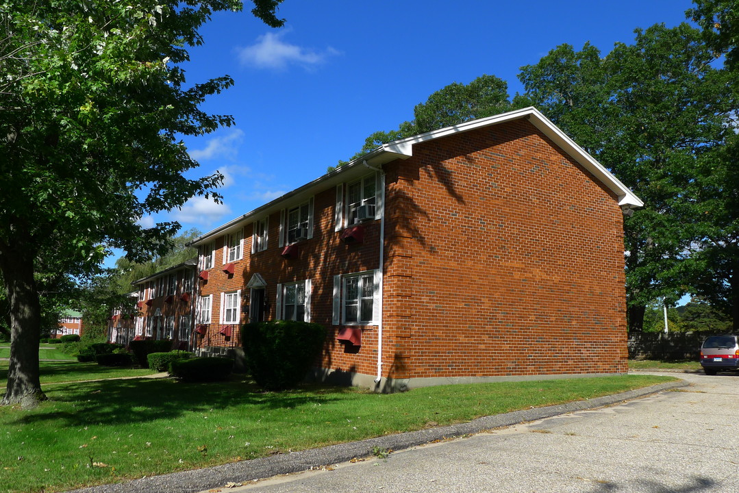 Oakridge Apartments Photo