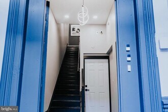 2511 Madison Ave in Baltimore, MD - Building Photo - Building Photo