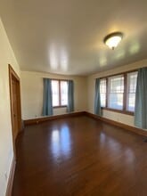 2708 Hoagland Ave in Fort Wayne, IN - Foto de edificio - Building Photo