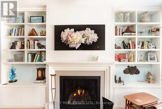 9 Indian Valley Crescent in Toronto, ON - Building Photo - Building Photo