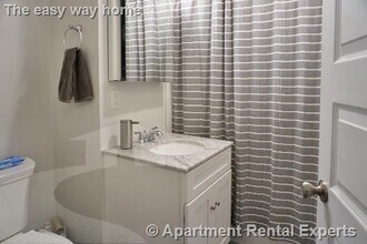 17 Ashland St in Somerville, MA - Building Photo - Building Photo