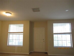 1402 Blue Magnolia Rd in Brandon, FL - Building Photo - Building Photo