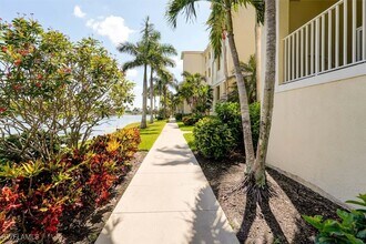 20041 Sanibel View Cir in Ft. Myers, FL - Building Photo - Building Photo