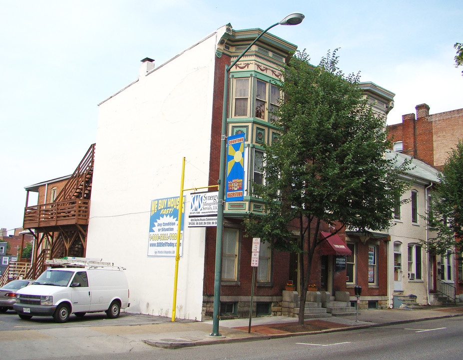 41 E Franklin St in Hagerstown, MD - Building Photo