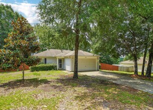 109 Cabana Way in Crestview, FL - Building Photo - Building Photo
