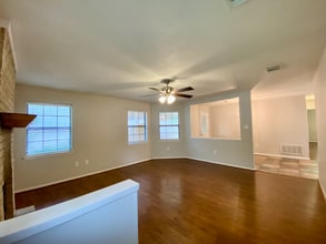 5 Wind Drift Dr in Lufkin, TX - Building Photo - Building Photo
