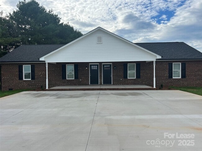 property at 3293 Paul Elmore Rd