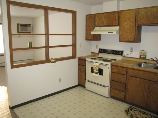 Maple River Manor in Enderlin, ND - Foto de edificio - Building Photo