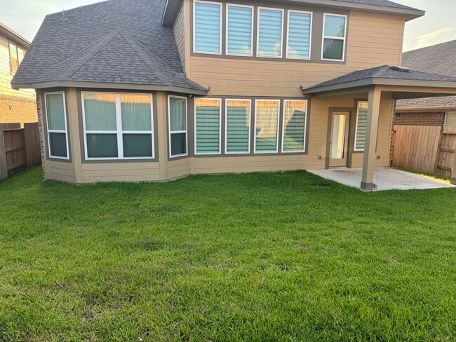 7911 Virginia Dr in Richmond, TX - Building Photo - Building Photo