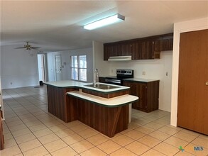 222 Buckhorn Dr in Canyon Lake, TX - Building Photo - Building Photo