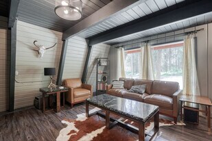 3511 Springfield Dr in Island Park, ID - Building Photo