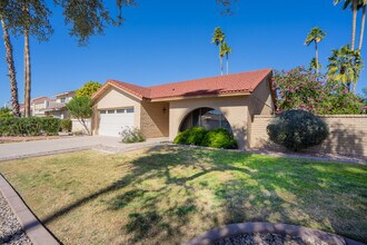 1610 E Windjammer Way in Tempe, AZ - Building Photo - Building Photo