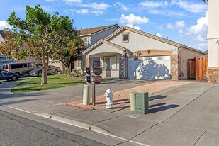 533 Channel Ct in Fairfield, CA - Building Photo