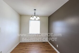 2843 Ravenswood Dr in Evansville, IN - Building Photo - Building Photo
