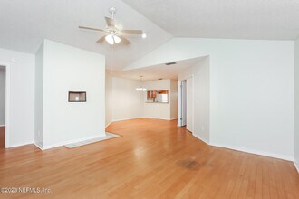 11167 Caroline Crest Dr in Jacksonville, FL - Building Photo - Building Photo