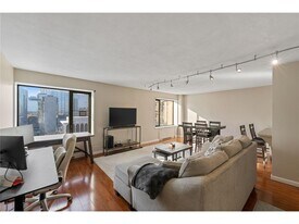 19 S 1st St in Minneapolis, MN - Building Photo