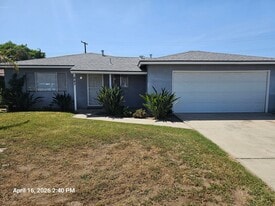 843 S Latimer St in Tulare, CA - Building Photo