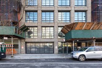 204 Forsyth St in New York, NY - Building Photo - Building Photo