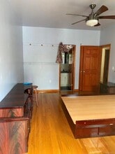 142-44 56th Rd in Queens, NY - Building Photo - Building Photo