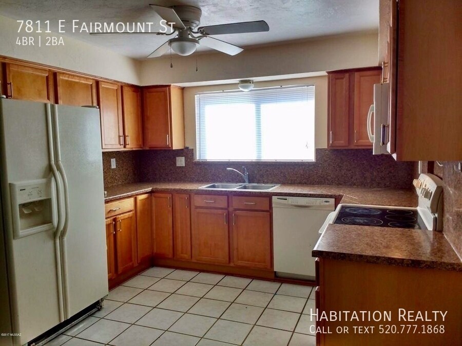 7811 E Fairmount St in Tucson, AZ - Foto de edificio