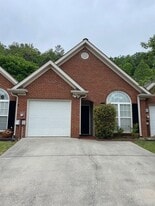 126 Hayesbury Ct in Pelham, AL - Building Photo