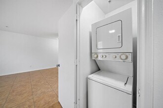 8100 Seawall Blvd in Galveston, TX - Building Photo - Building Photo