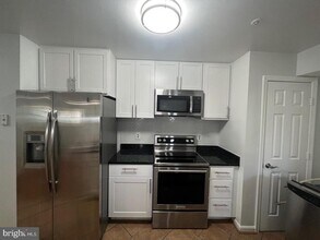 2051 Alice Ave in Oxon Hill, MD - Building Photo - Building Photo