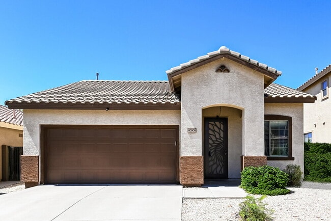 property at 40806 N Hudson Ct