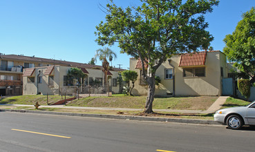 1141--1147 S Norton Ave in Los Angeles, CA - Foto de edificio - Building Photo